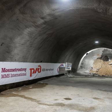 Сбойка левого тоннеля двухпутного комплекса «Чортановцы» в Сербии
